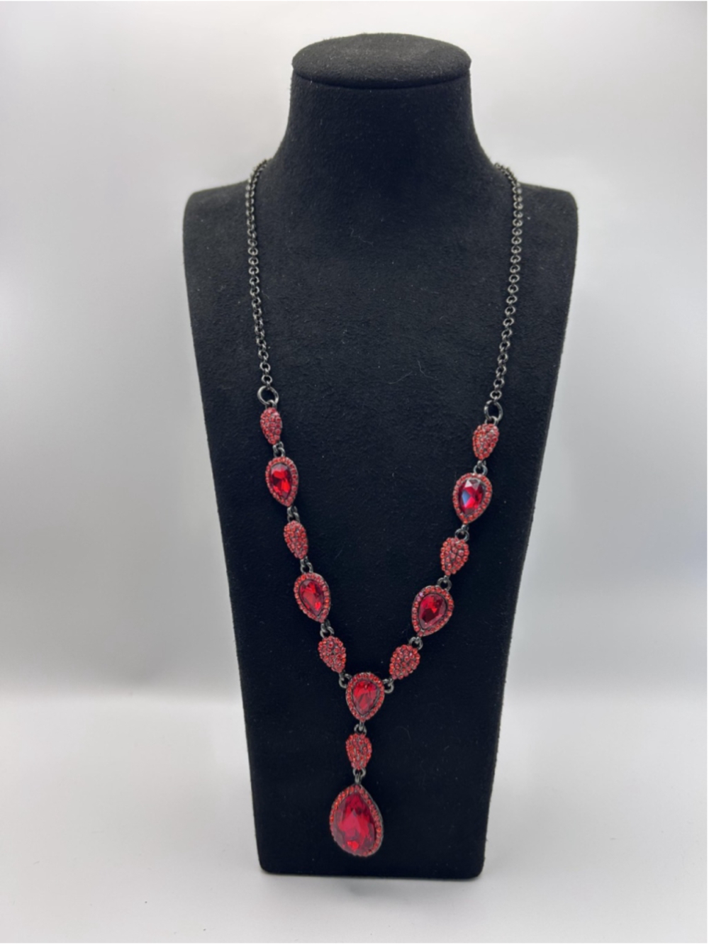 Necklace Red Rhinestone Teardrop Y-Drop Statement Gunmetal Chain 18 Inch Womens
